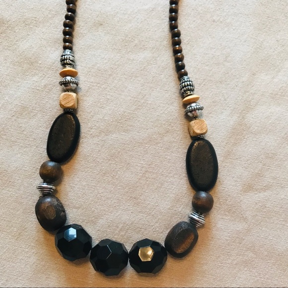 Long beaded necklace - Picture 2 of 4